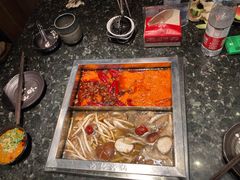 -重庆九记老火锅(广场店)