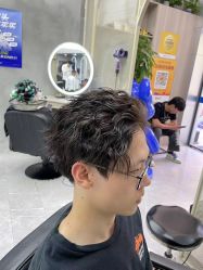 -DK SALON连锁专业烫染接发店