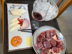 -毛辣果·贵州红酸汤牛肉火锅(西单店)