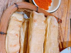 石屏烧豆腐-老滇山寨•云南特色菜•地方菜•民族风情歌舞表演(金碧店)