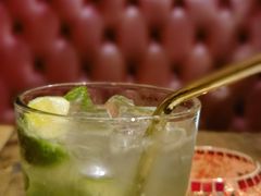 -SISTERS BAR RESTAURANT川意酒馆(嘉善老市H楼店)