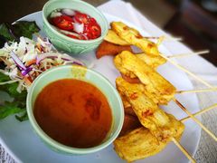 -Dash Teak House