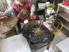 -半月镰胡姐脆皮萝卜饺子