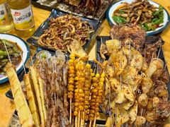 -黄小串·烤串海鲜涮牛肚(升龙广场店)