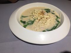 -御花园·粤菜·海鲜火锅(中山公园店)
