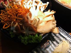 -呷哺呷哺(凯旋广场店)