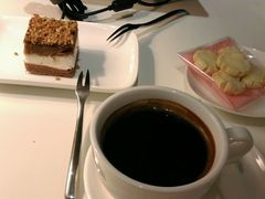 -Cafe Villa