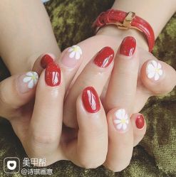 -Pink You美甲洗眉纹绣定制中心