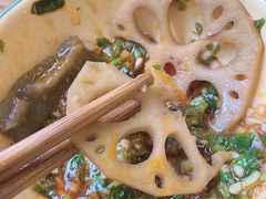 -拈签一笑黄牛肉辣卤串串