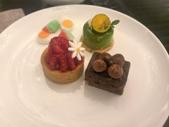 -圣丰索菲特·2 On 988 Café 自助餐厅