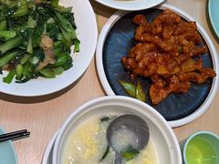 菠萝咕咾肉-吕氏疙瘩汤·海鲜新鲁菜(凯德mall新都心店)