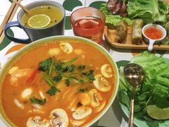 -越弥越南传统美食馆