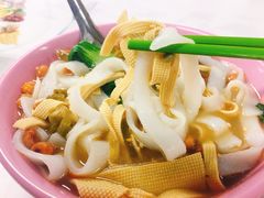 肉丝河粉-中央财经大学-食堂