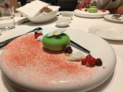 -云厨·高空西餐厅(成都瑯珀·凯悦臻选酒店)