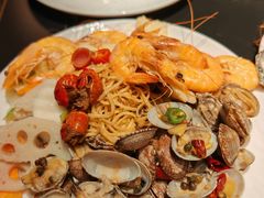 -涨巢·潮玩水疗局