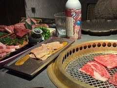 -铭牛烧肉·和牛海鲜自助(高新月牙湖店)