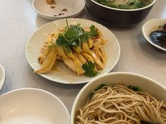 -月亮房·白斩鸡(娄山关路店)