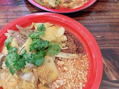 -老街称盘麻辣烫(东方新天地店)