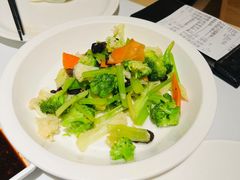 -关东小磨东北菜(漕河泾印象城店)