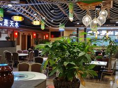 大堂-龙泉人椰子鸡.糟粕醋.海南菜(三亚旗舰店)