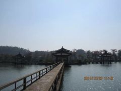 -星湖旅游景区七星岩