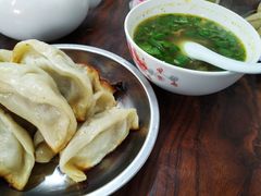 -黄阿姨锅贴大王(万航渡路店)