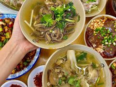-谢老五跷脚牛肉·非遗传承店