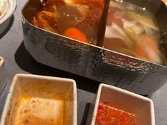 -左庭右院鲜牛肉火锅黑金店(陆家嘴中心店)