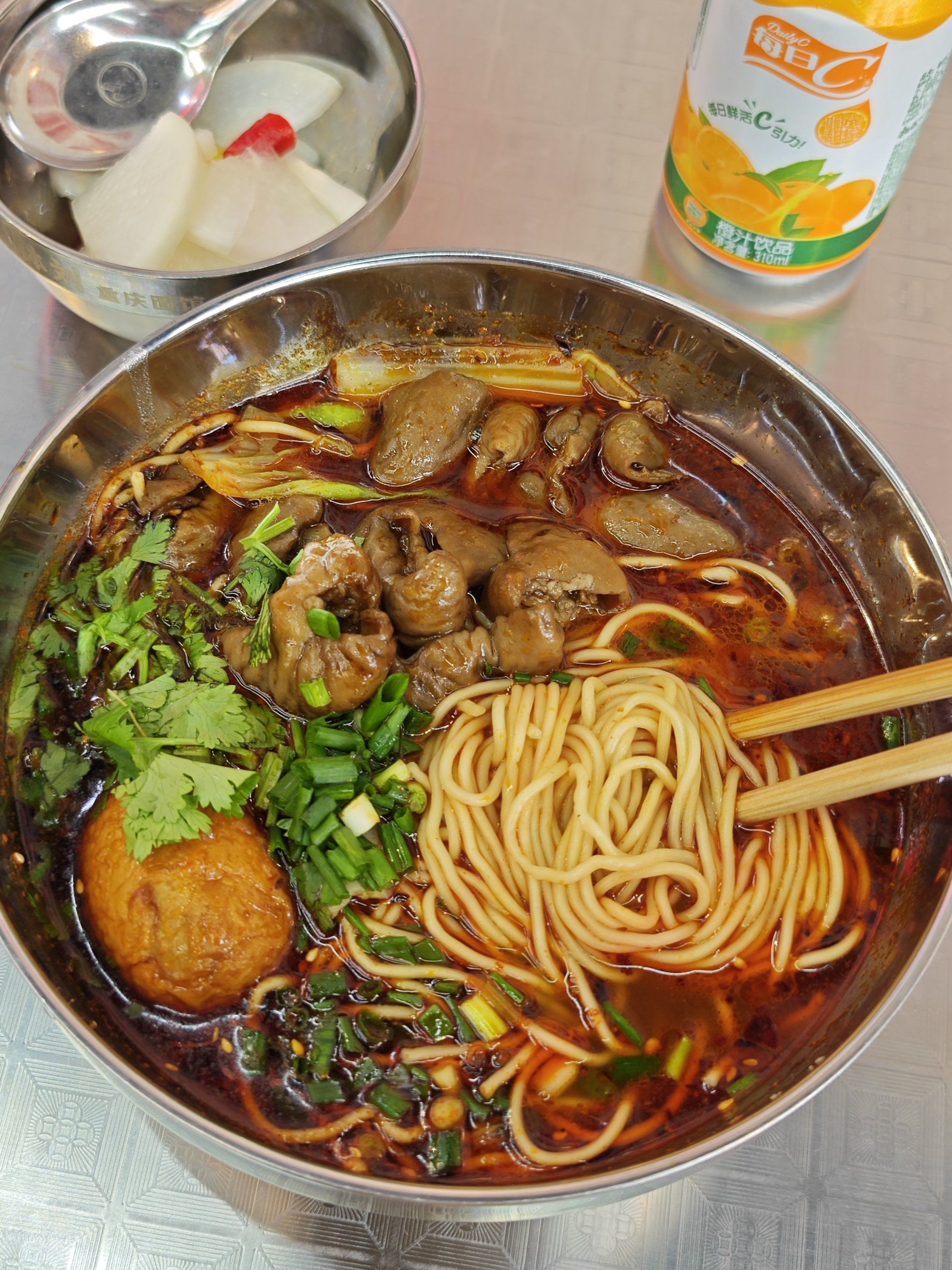 几块肥肠一碗面,香迷糊了!