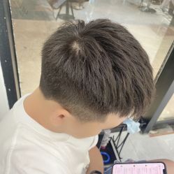 -明洞造型精品烫染