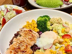 -POKEE VIA&Brunch·维娅(重庆来福士店)