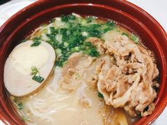 牛肉猪骨拉面-濱寿司(高新伊藤店)