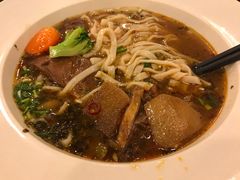 -康师傅私房牛肉面(马泉营奥莱店)