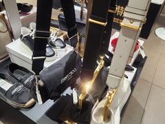 -唯品会(北京国瑞城店)