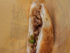 老潼关肉夹馍-西北杂粮筐手工面凉皮(来福士店)