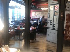 -西西弗书店&矢量咖啡(凯德晶萃广场店)