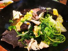 -万记麻辣烫国展总店