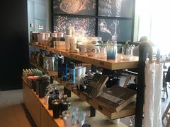 -星巴克臻选(郑州中原万达店)