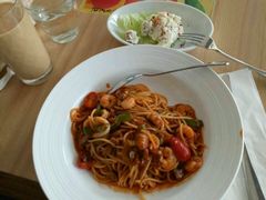 -必胜客(WOW南雄店)