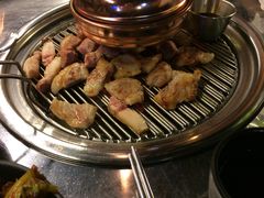 烤豬頸肉-401餐厅(弘大店)