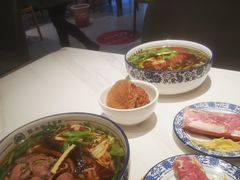 -镇南锅盖面馆(解放路店)