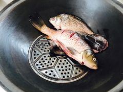 -粘豆包柴火铁锅炖