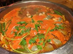 -野山舂·贵州现舂酸汤火锅(鸿通城店)