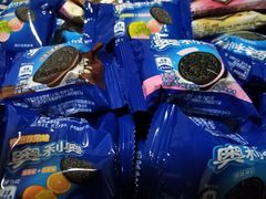 -利津路小商品批发市场