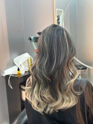 -赤道 Hair Salon