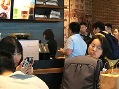 -星巴克(重庆火车北站北广场II店)