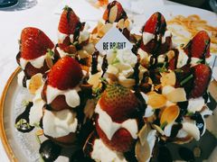 草莓忌廉华夫饼-BE BRIGHT KITCHEN(正佳广场店)