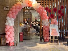 -香山湖家家宴(中山陵店)