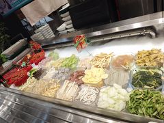 -成都你六姐·牛肉冒菜(信泰中心商场店)