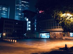 -小海豚国际游泳培训中心(浦东塘桥店)